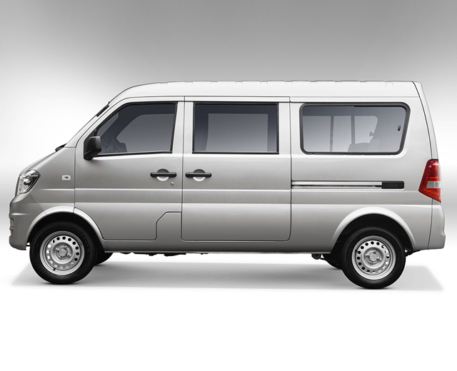 Minivan Taxi Isaca Tumbes